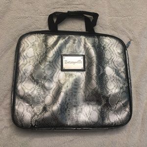 Betsey Johnson laptop bag😍